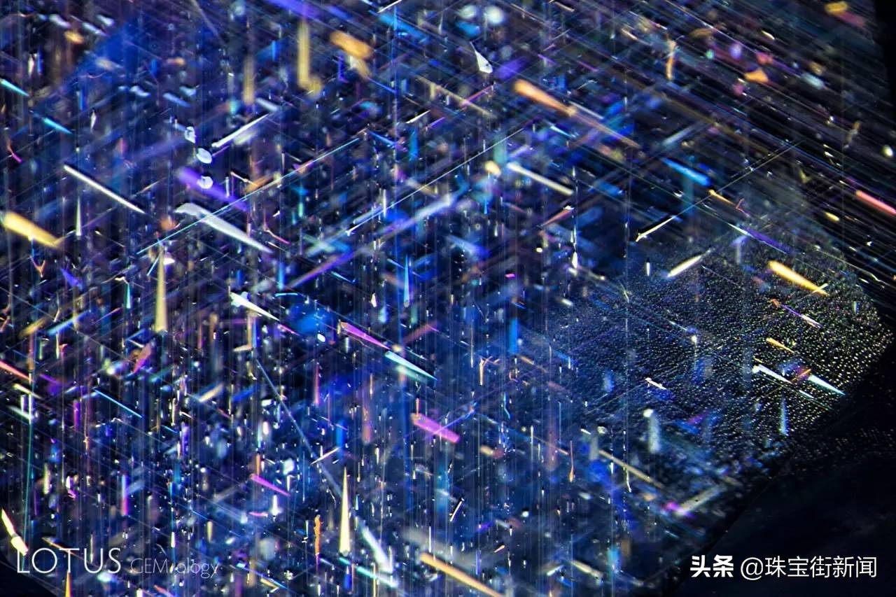 水晶牙膏里有宝藏吗,水晶里的发丝有黑色的么