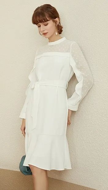 优雅连衣裙气质高级感小白裙,中长裙怎么穿才优雅时髦