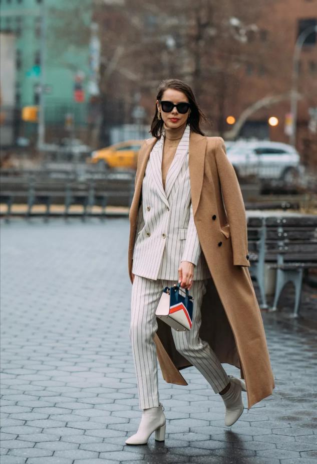 浅驼色十种高级配色,驼色加这四种颜色显高贵