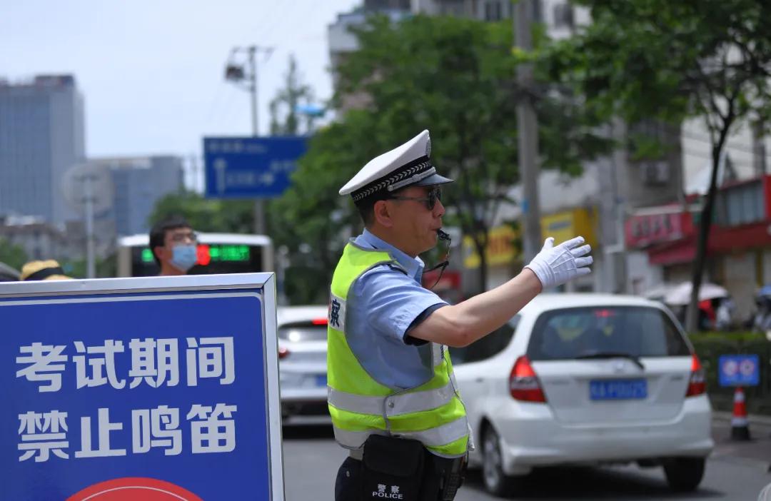 高考第一天，合肥这一幕幕刷屏