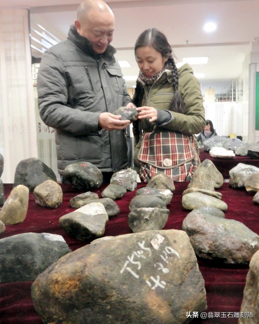 翡翠直播卖货真假怎么看,翡翠直播的坑有多深