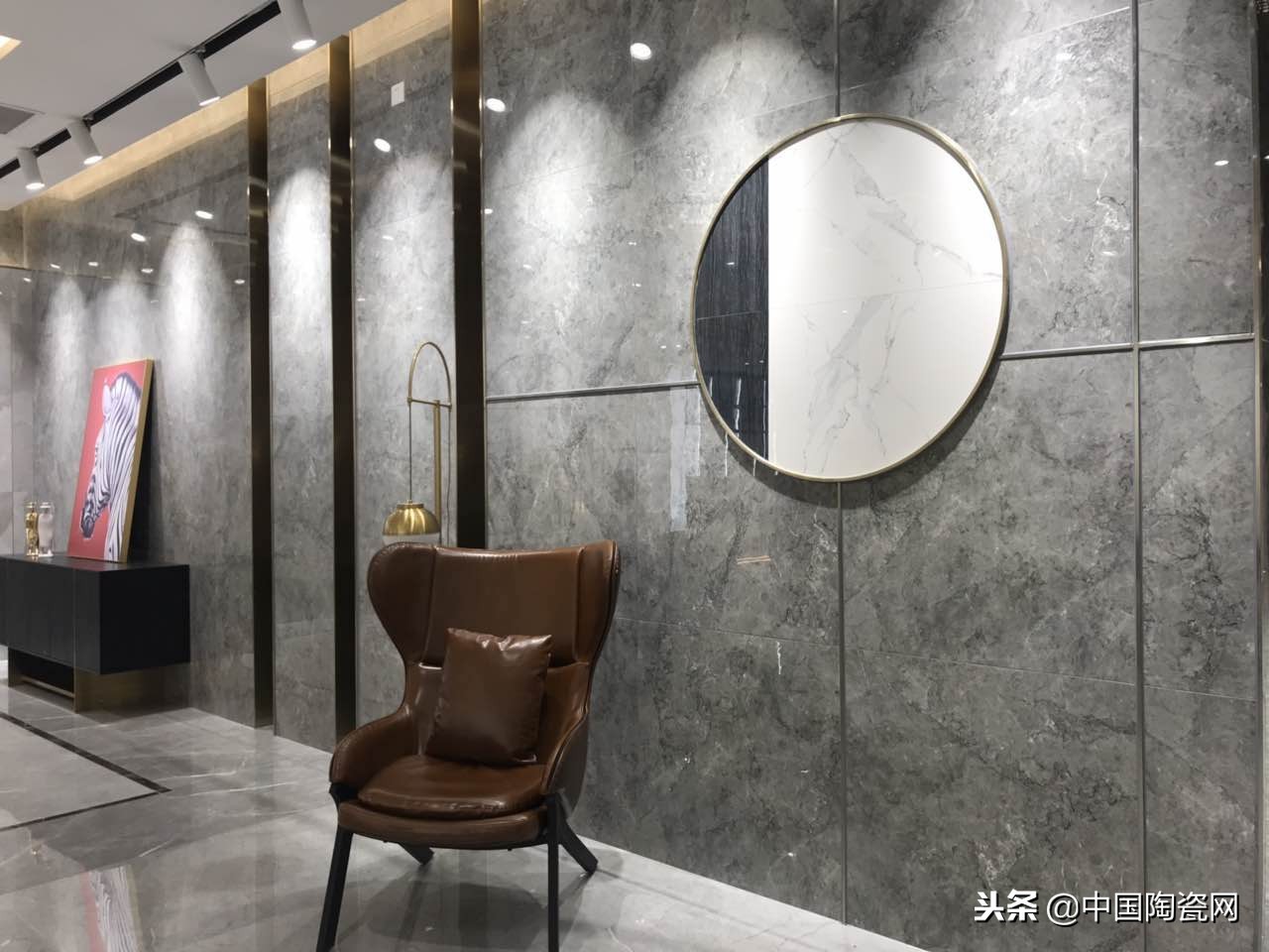 中陶君巡展-骏程：新装如此美，代言人柳岩你知道吗？