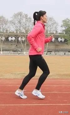 正确的跑姿掌握这五点,为什么跑姿不对