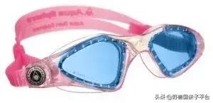 儿童玩水玩沙的正确方法,带小孩去沙滩游泳小技巧