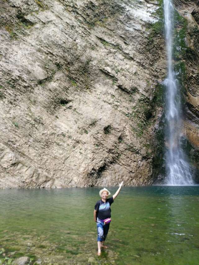 西漂湾瀑布群,建始西漂湾瀑布群