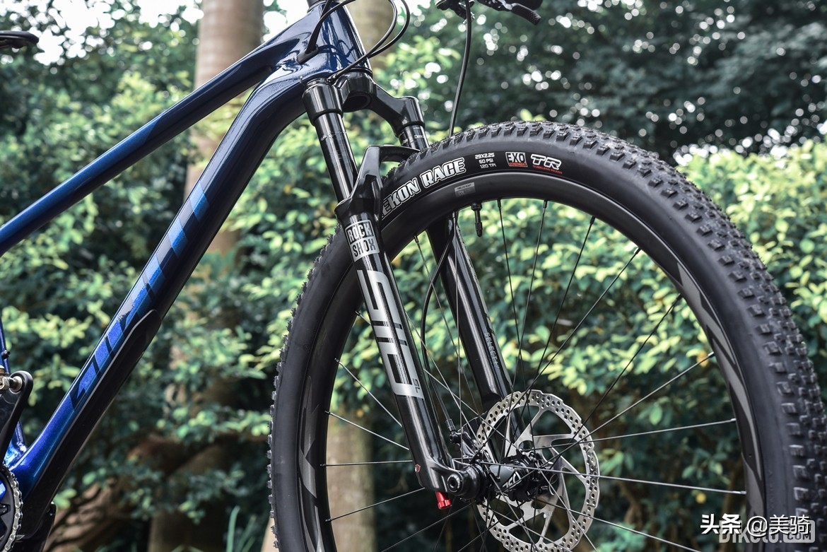 捷安特山地车xtc8002024款评价,捷安特29英寸山地车