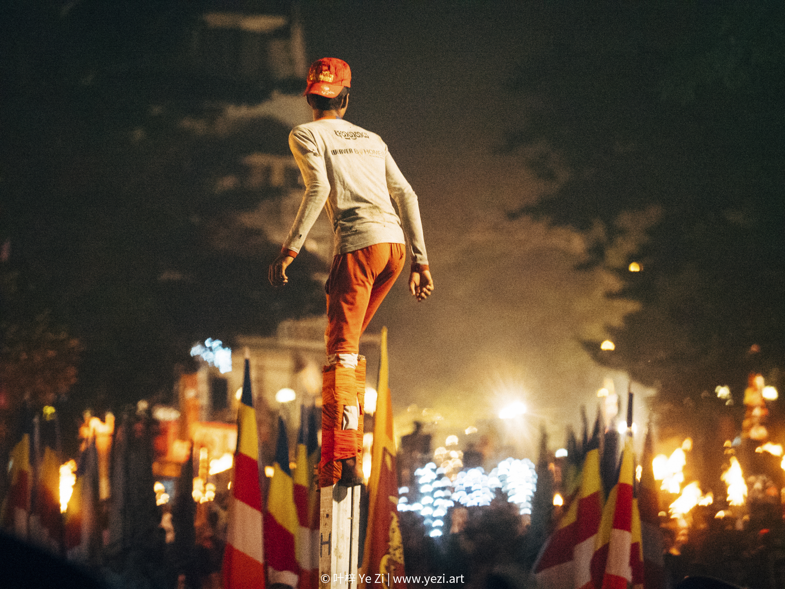 照片如何开启水印相机时间地点,摄影师是如何给照片➕水印的