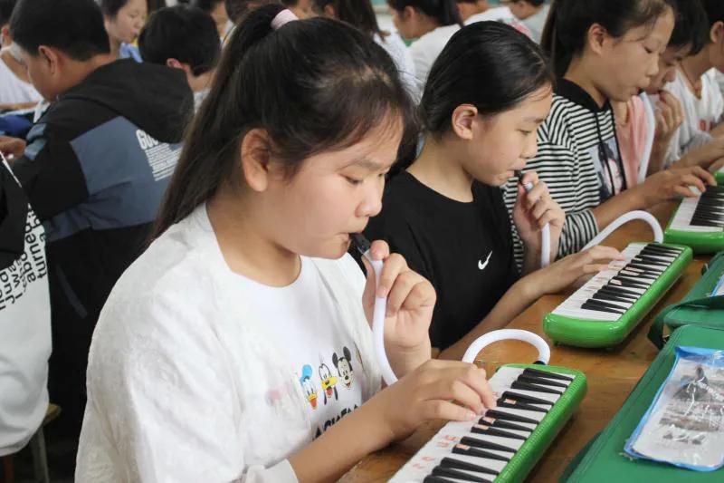 太嗨了！十足趣味+七彩梦想=百分快乐！