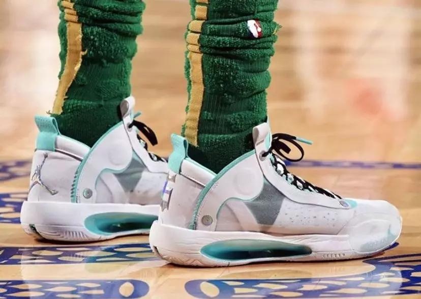 NBA球员上脚:本西蒙斯的迷彩球鞋,沃克穿AJ34郭艾伦配色