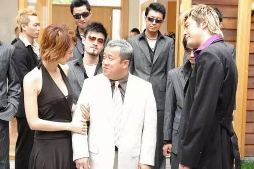 曾志伟是如何成为大佬的,影坛大佬曾志伟人品