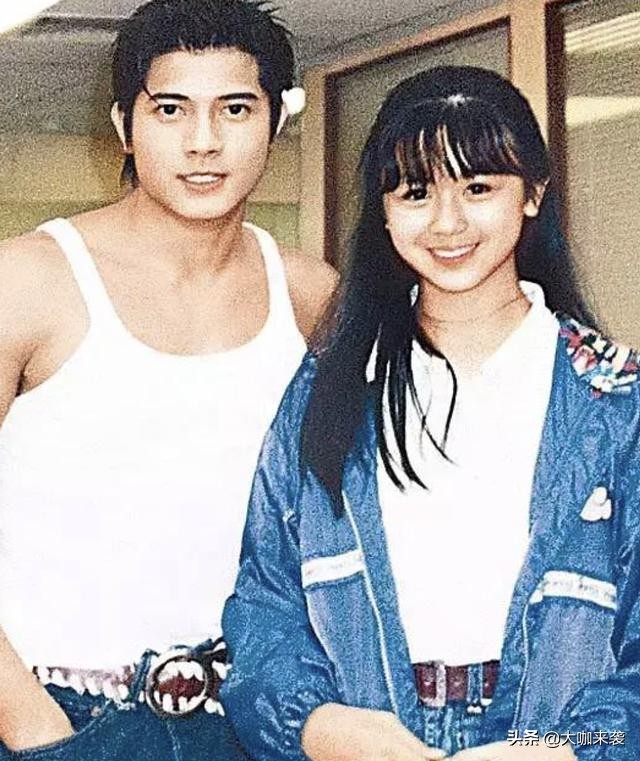 唐宁和张国荣合影,张国荣和周润发年纪