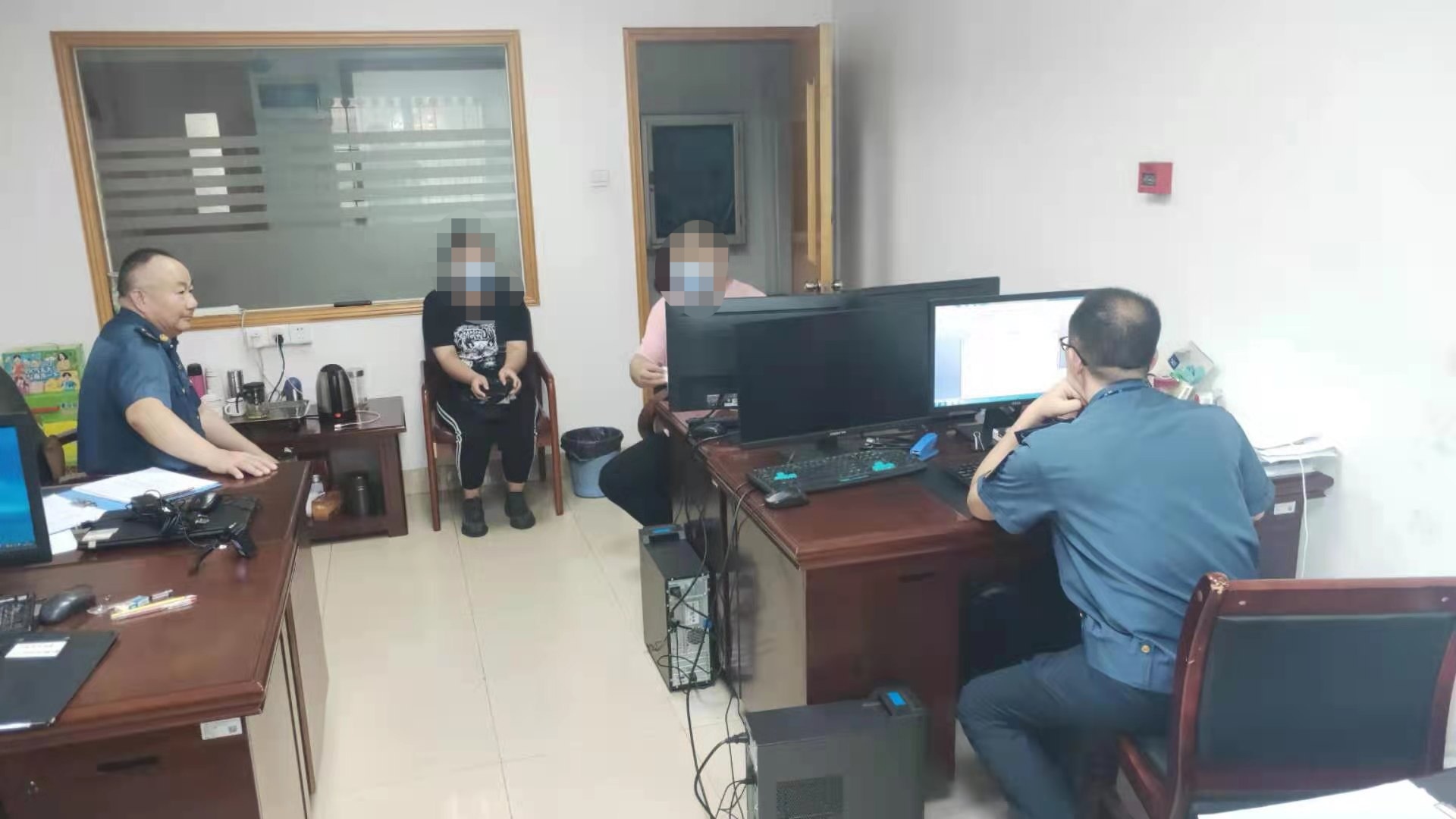 网约车司机车上有人还继续载客,网约车司机能接全国单吗