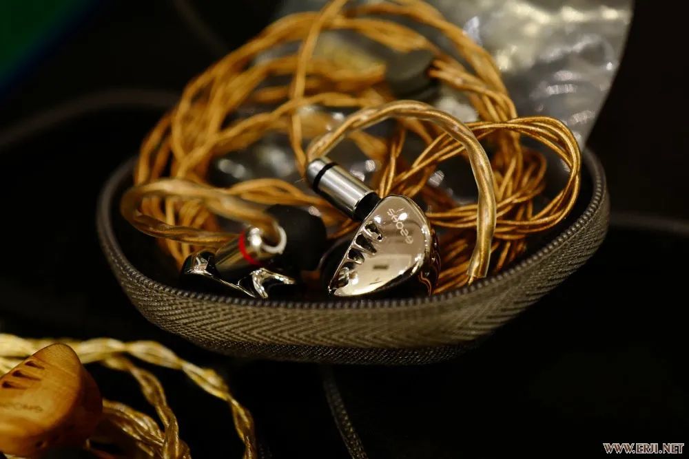 展商如何布展，才能让展位人气显得特别旺？成都国际耳机展大报道