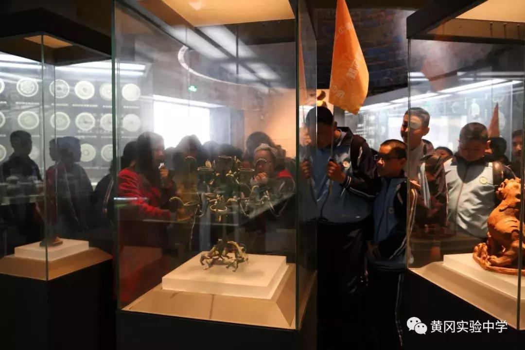 游遗爱、访伊利、观博物，黄冈实验中学的研学实践课不一般