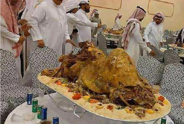 第一次去迪拜吃烤肉,迪拜来中国吃烧烤