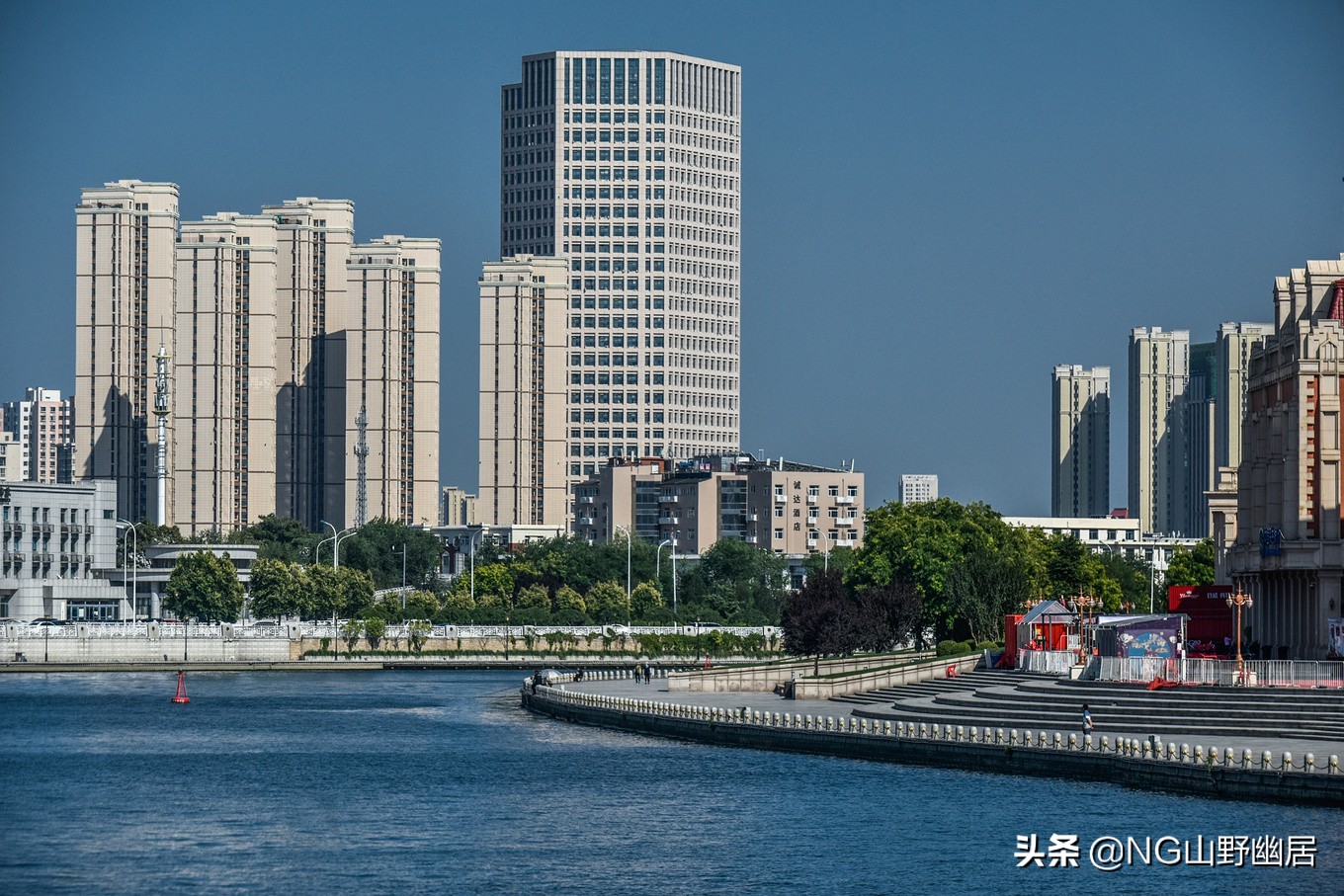 琚弗閲嶄綆浼扮殑鍩庡競澶╂触,澶╂触gdp鍙戝睍