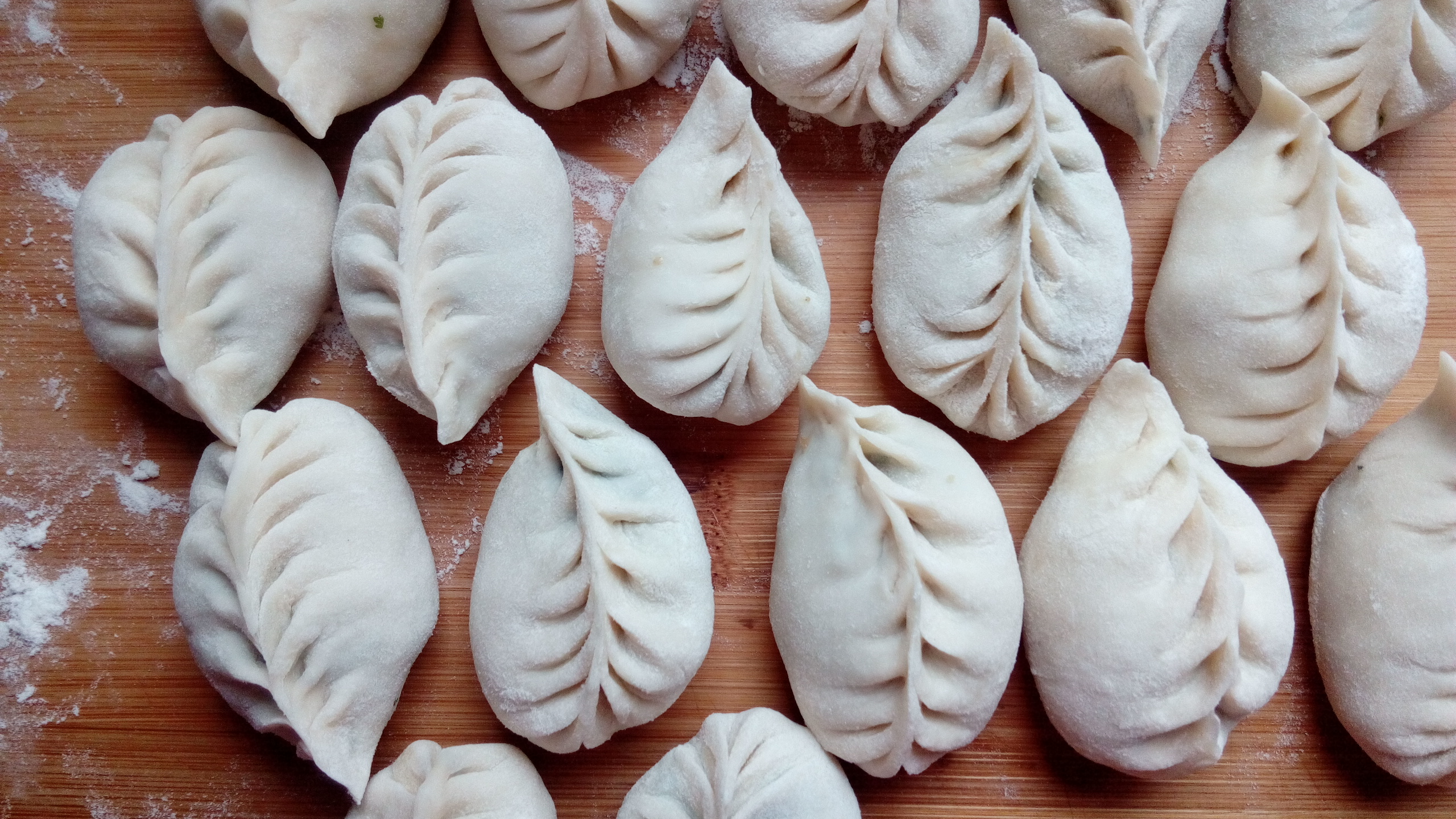 香菜牛肉馅饺子怎么做好吃又嫩,香菜鲜虾饺子