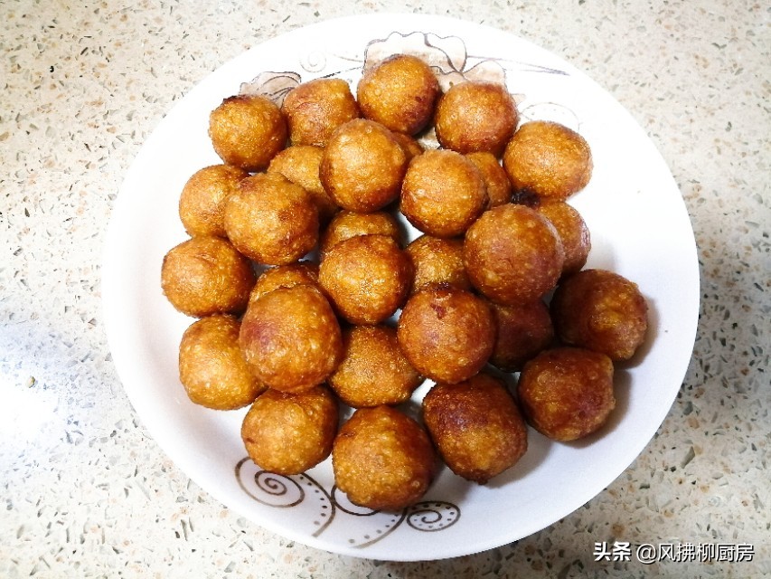红薯丸子油炸不硬的方法,不用油的油炸红薯丸子