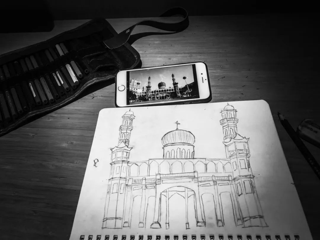 叫醒,哄睡,陪玩……中国超2亿单身,正在悄悄享受这些服务