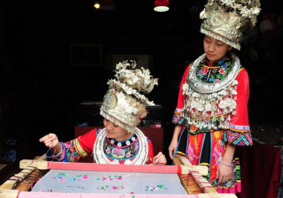 育碧修复圣母院,育碧参与圣母院重建