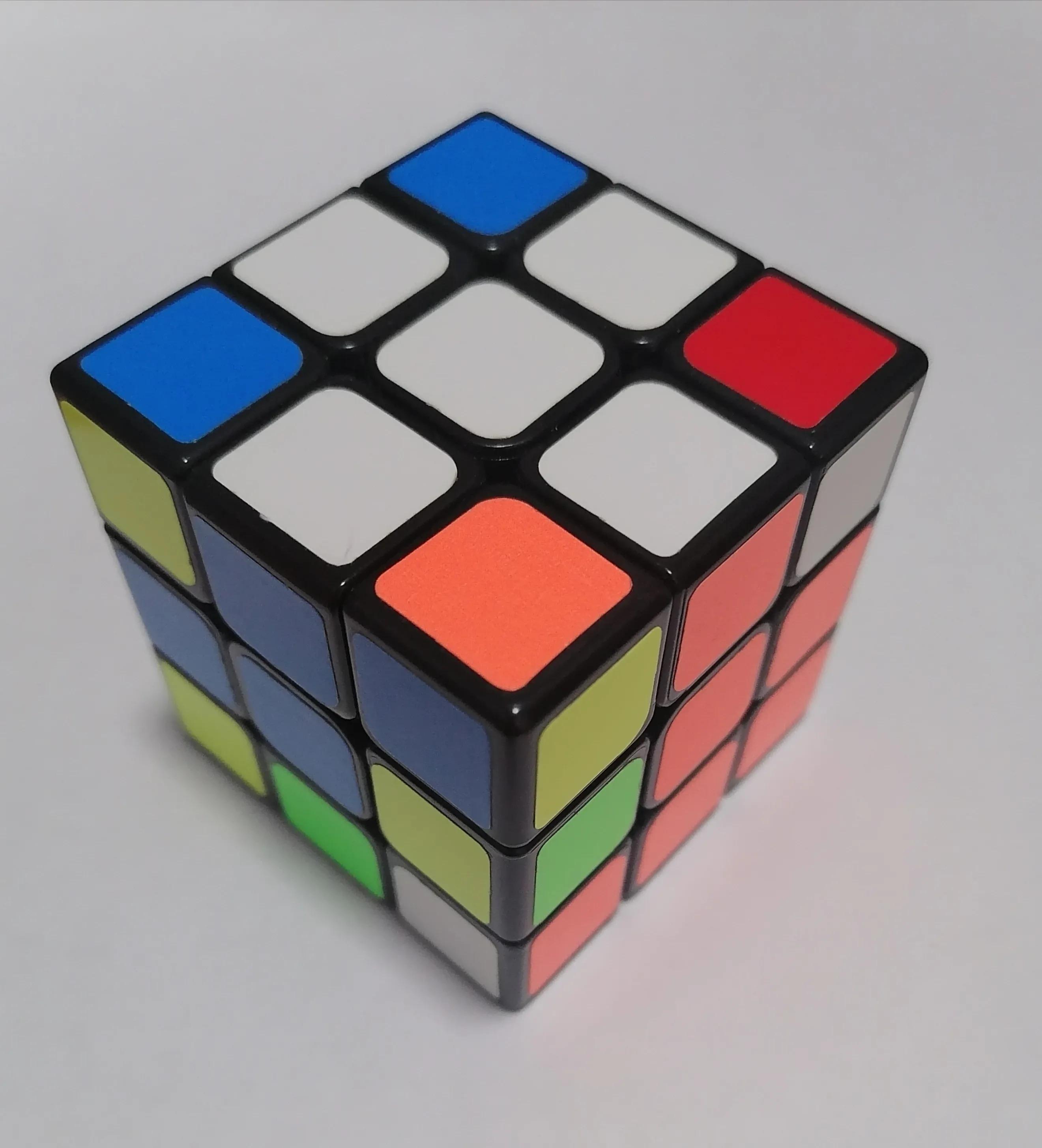 三阶魔方第一层复原最详细步骤,立方体魔方还原方法最简单