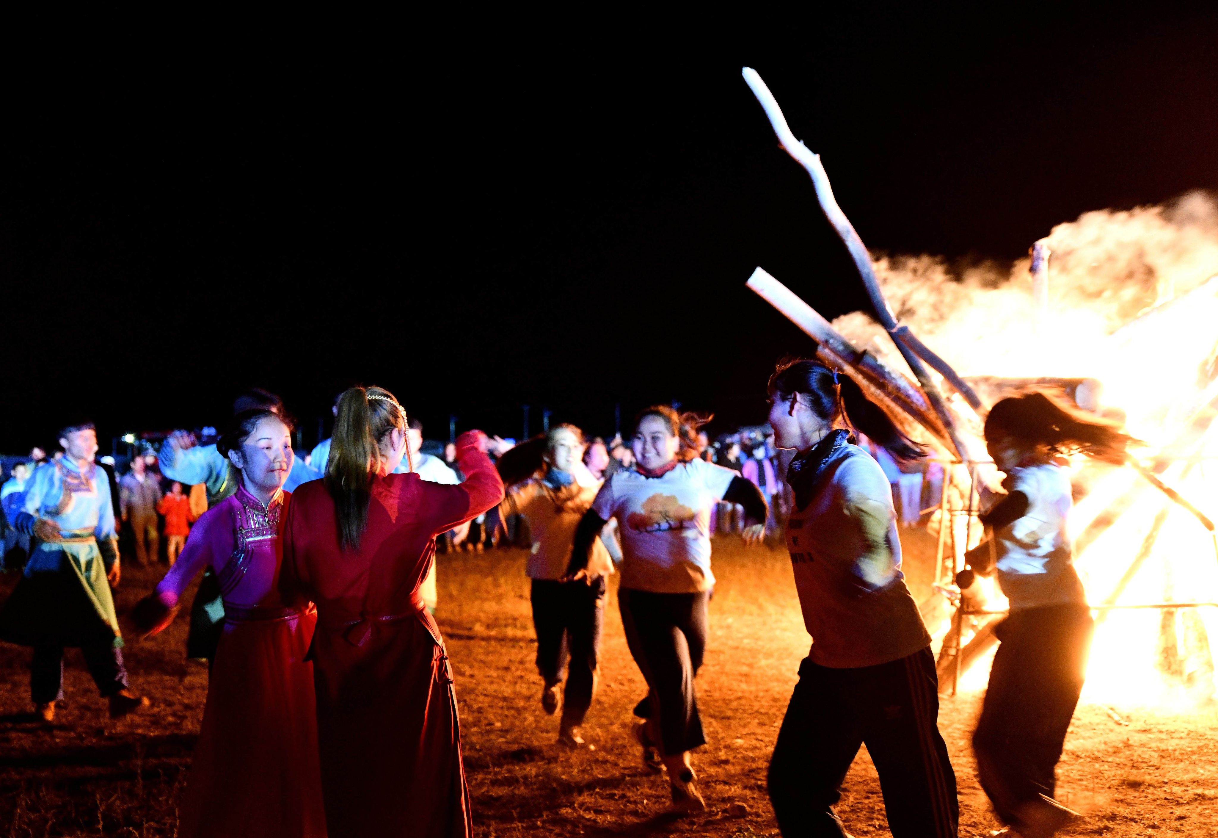 草原那达慕大会呼伦贝尔,草原那达慕大会