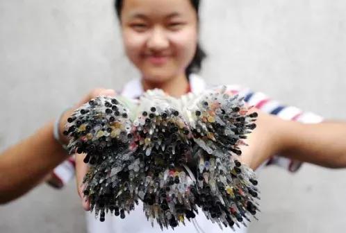 2元笔卖出800亿市值,增速不输茅台:这个作业神器,才是搞钱王