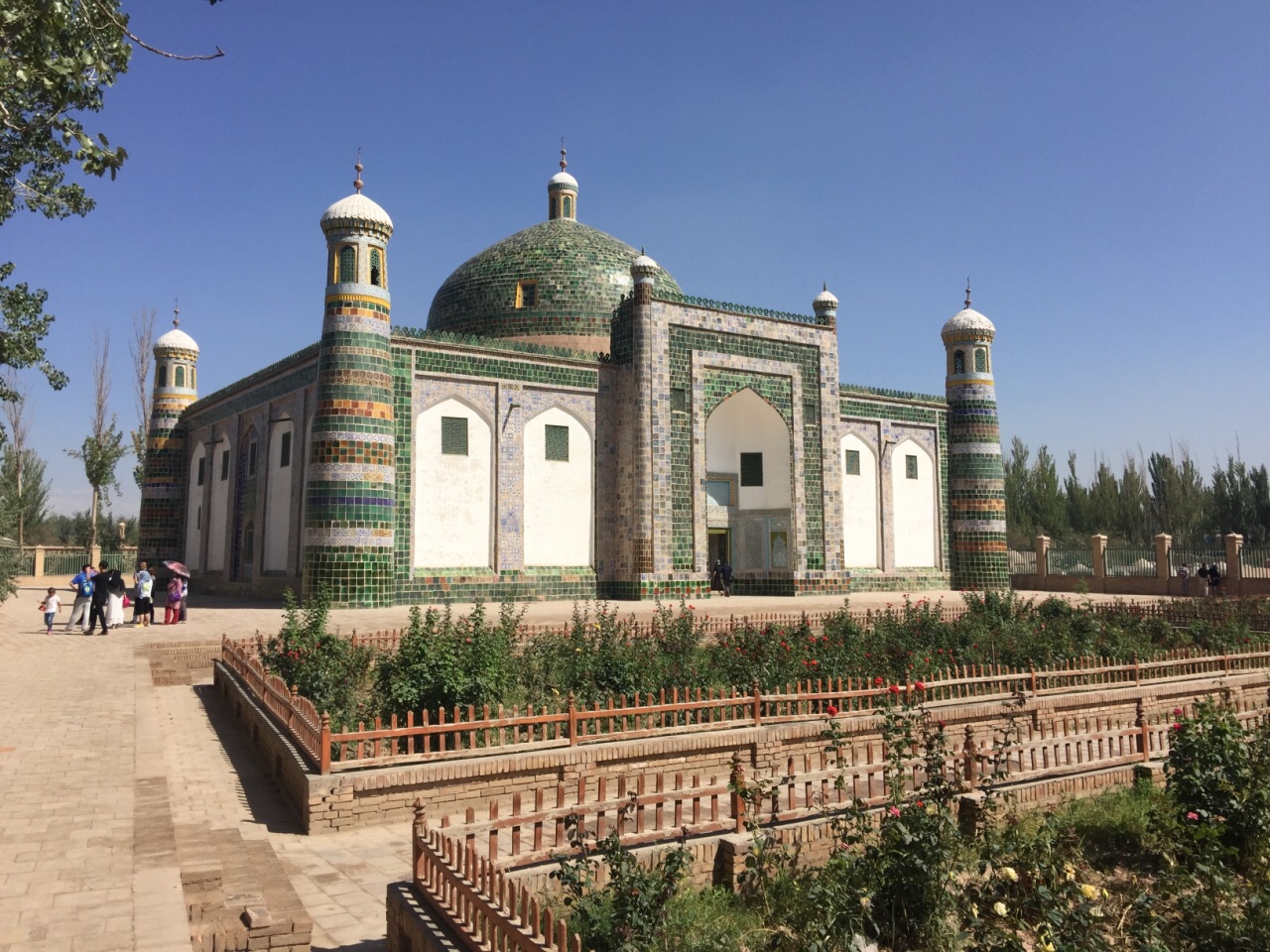 乌鲁木齐为啥叫首府,为什么省会是乌鲁木齐