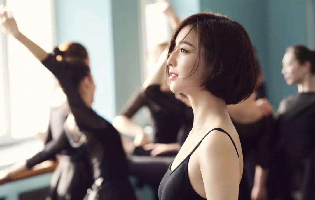 佟丽娅的连衣裙怎么穿才好看,佟丽娅穿过的高定礼服