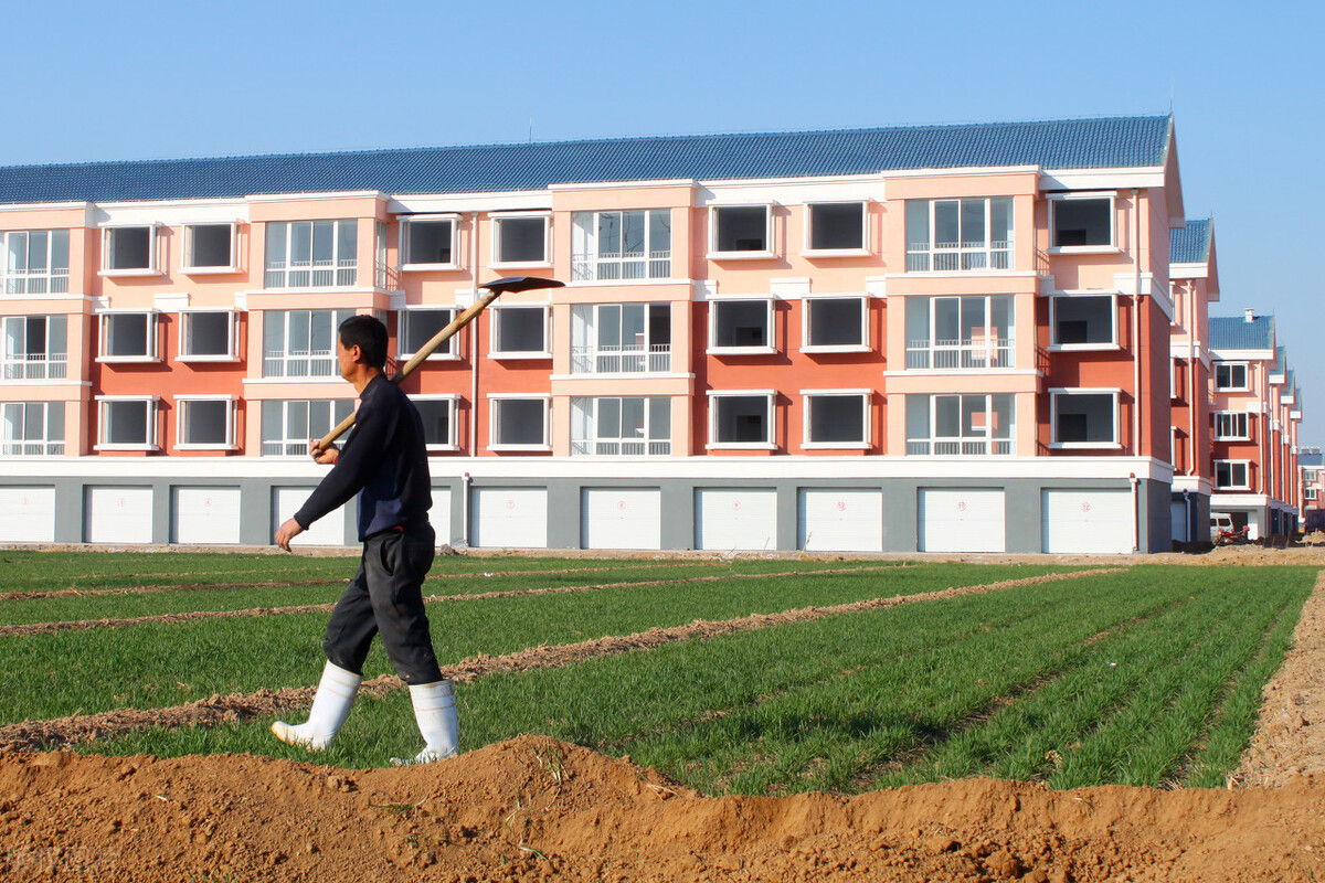 私卖耕地建房怎么处理,农村人私自买卖土地建房怎么处理