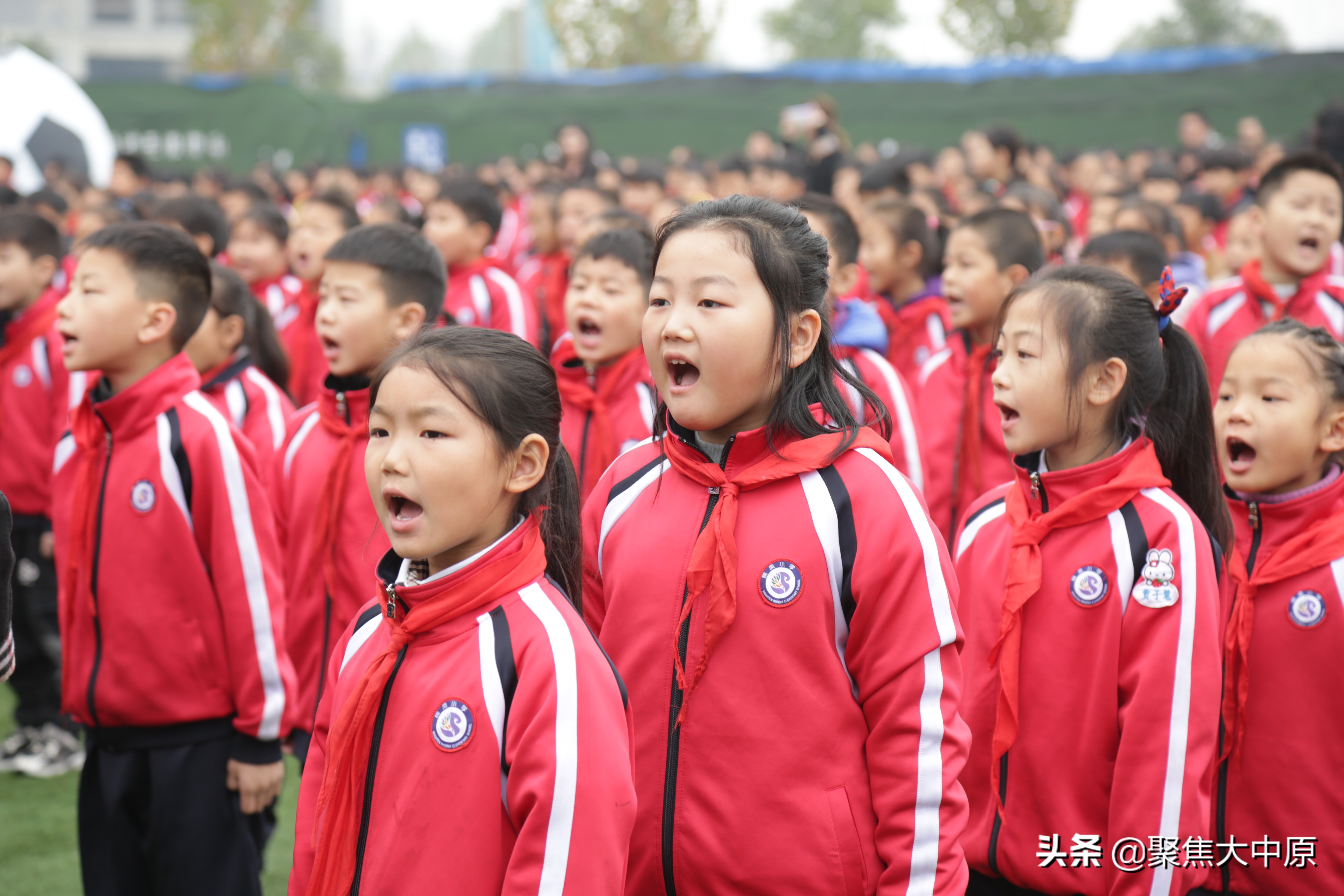 阳光体育快乐足球标志,阳光体育快乐足球班级队徽