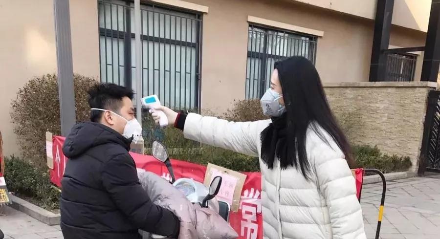 省妇联助力疫情防控,下沉红旗社区助力疫情防控