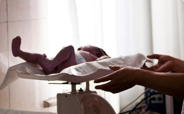 出生35天的宝宝体重多重属于正常,25天的宝宝多重算正常