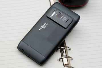 诺基亚n8和iphone4,诺基亚n8关机之后启动不了