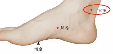 人老腿先衰是精气不足了吗,人老腿先衰诗词