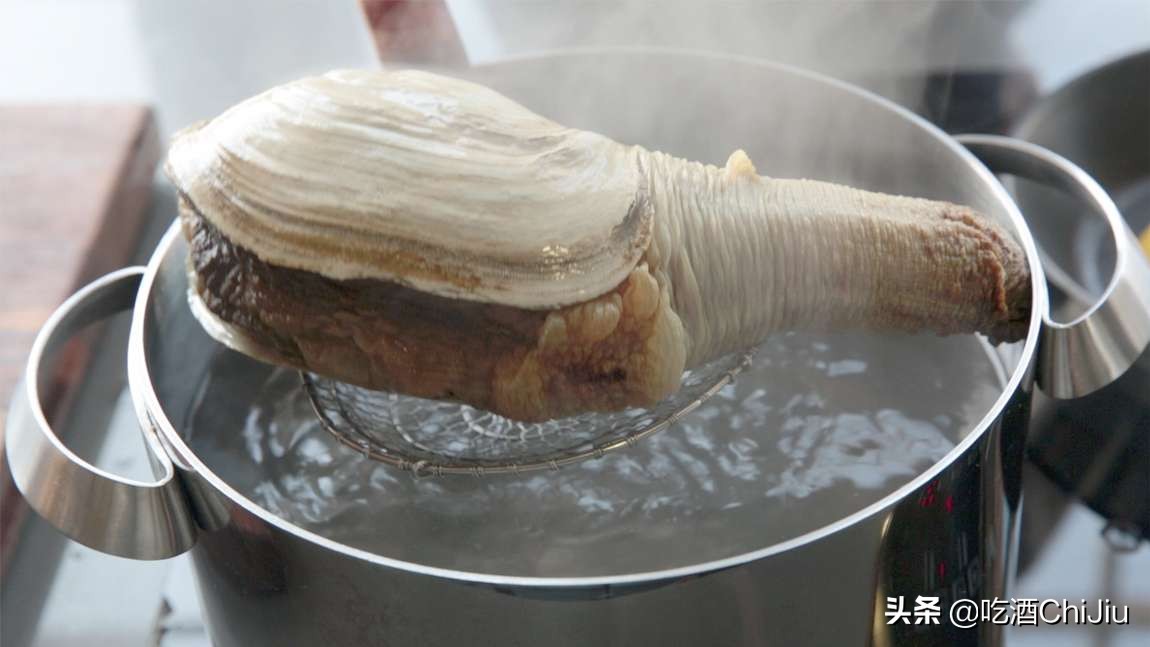 长相难以启齿的象拔蚌,当年餐桌上可是炙手可热!