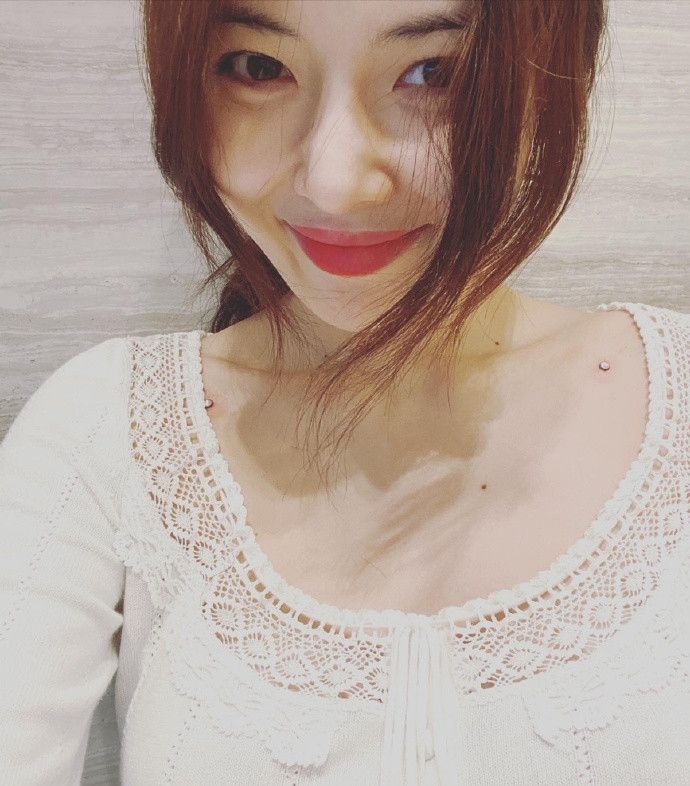 泫雅特写,泫雅锁骨照片