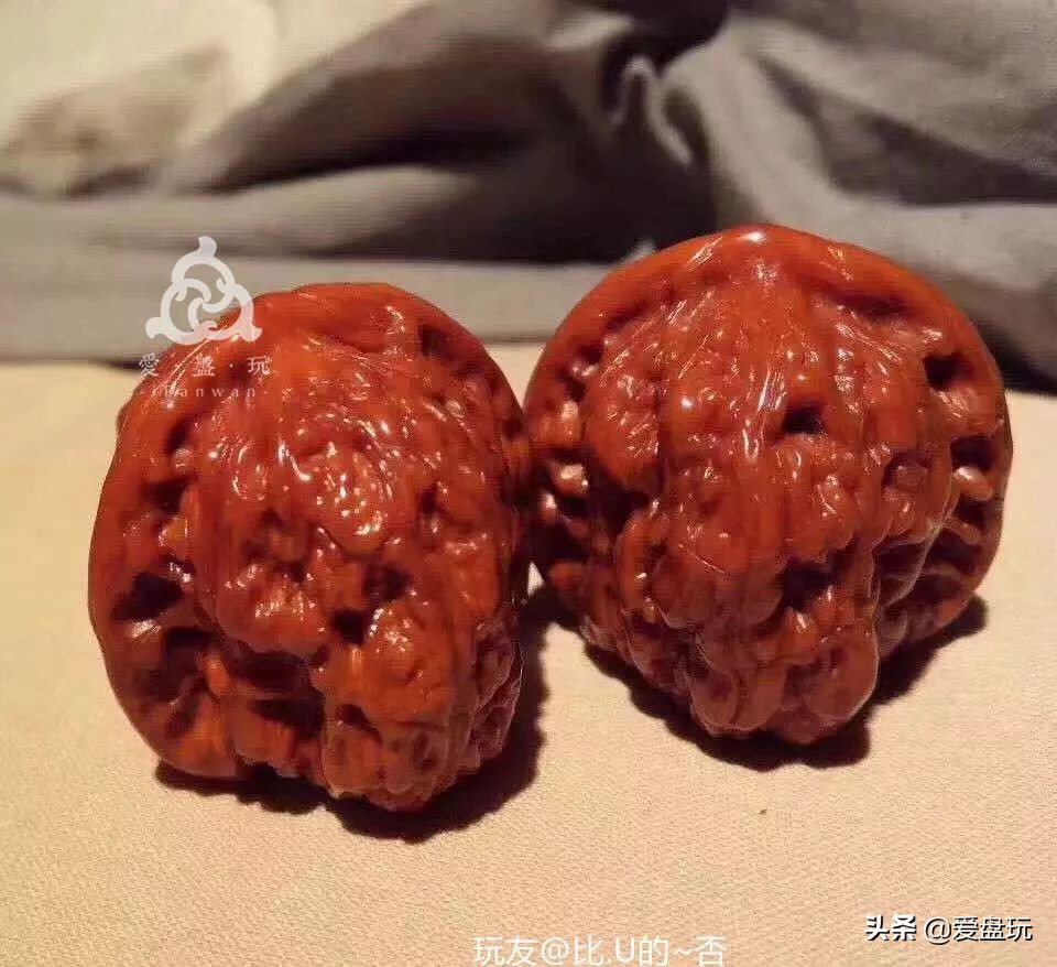 核桃盘红的正确方法,核桃盘玩多久能变牛筋红