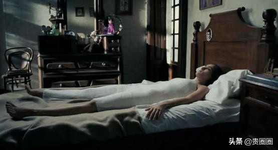 因车祸失童贞、丈夫出轨妹妹，她发誓做“最出名荡妇”，活成传奇