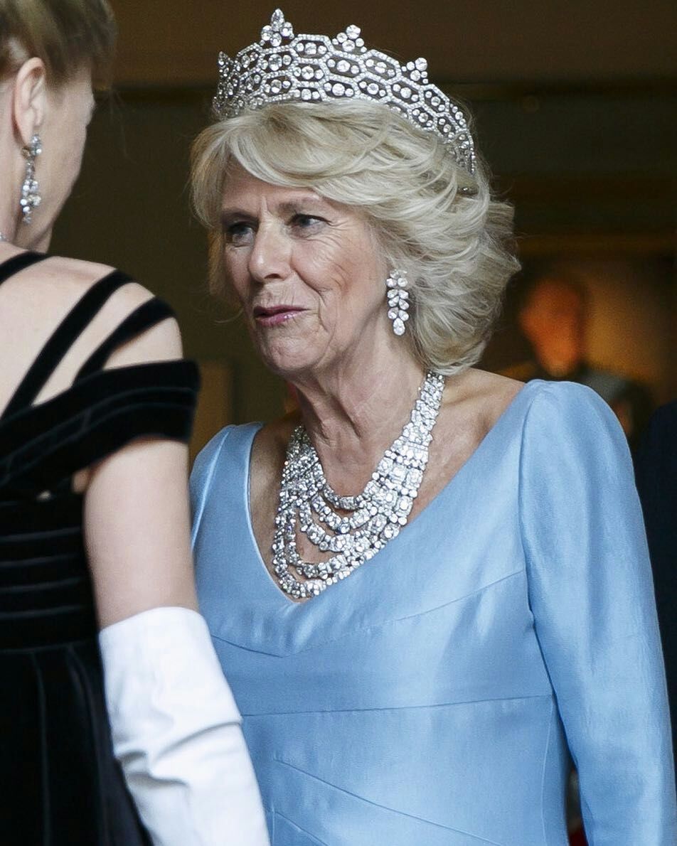 戴安娜和卡米拉一样的项链,卡米拉也戴戴安娜留下的珠宝