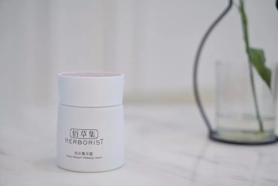 秋冬季哪款面霜好用,秋冬适合干皮补水锁水最好的面霜