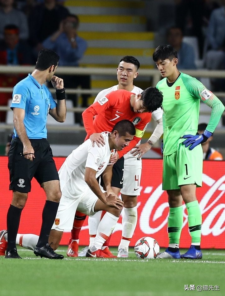 石柯犯规动态图片,石柯恶意犯规