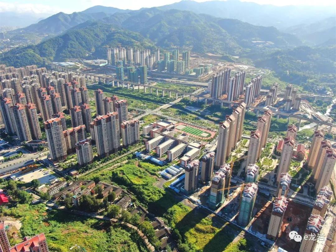 东山中学最新视频,东山中学平面图