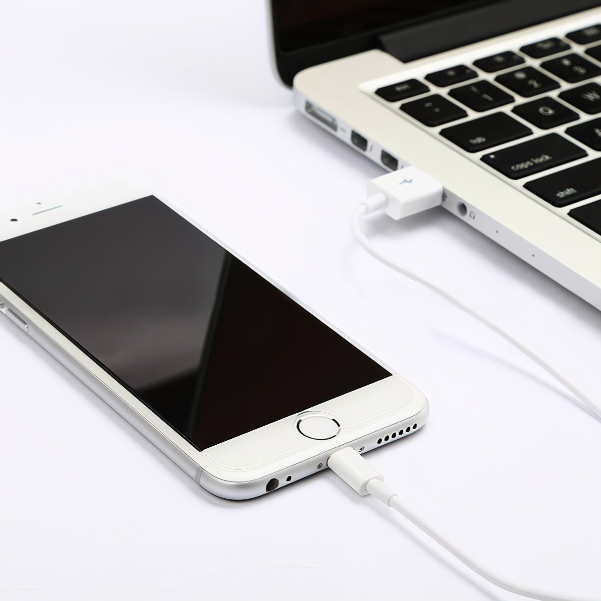 不是原装数据线会影响手机电池吗,苹果非原装数据线伤电池吗