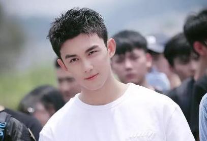 吴磊快乐大本营成长史,吴磊古装成长史