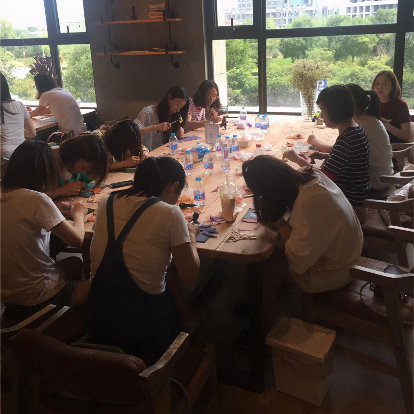 EKON手作创业加盟创意儿童陶艺乐园皮艺DIY活动