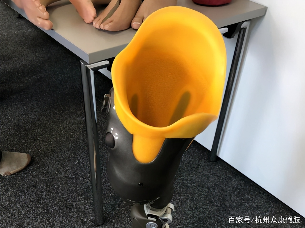 假肢接收腔选用材料详解,云南仿生假肢接收腔