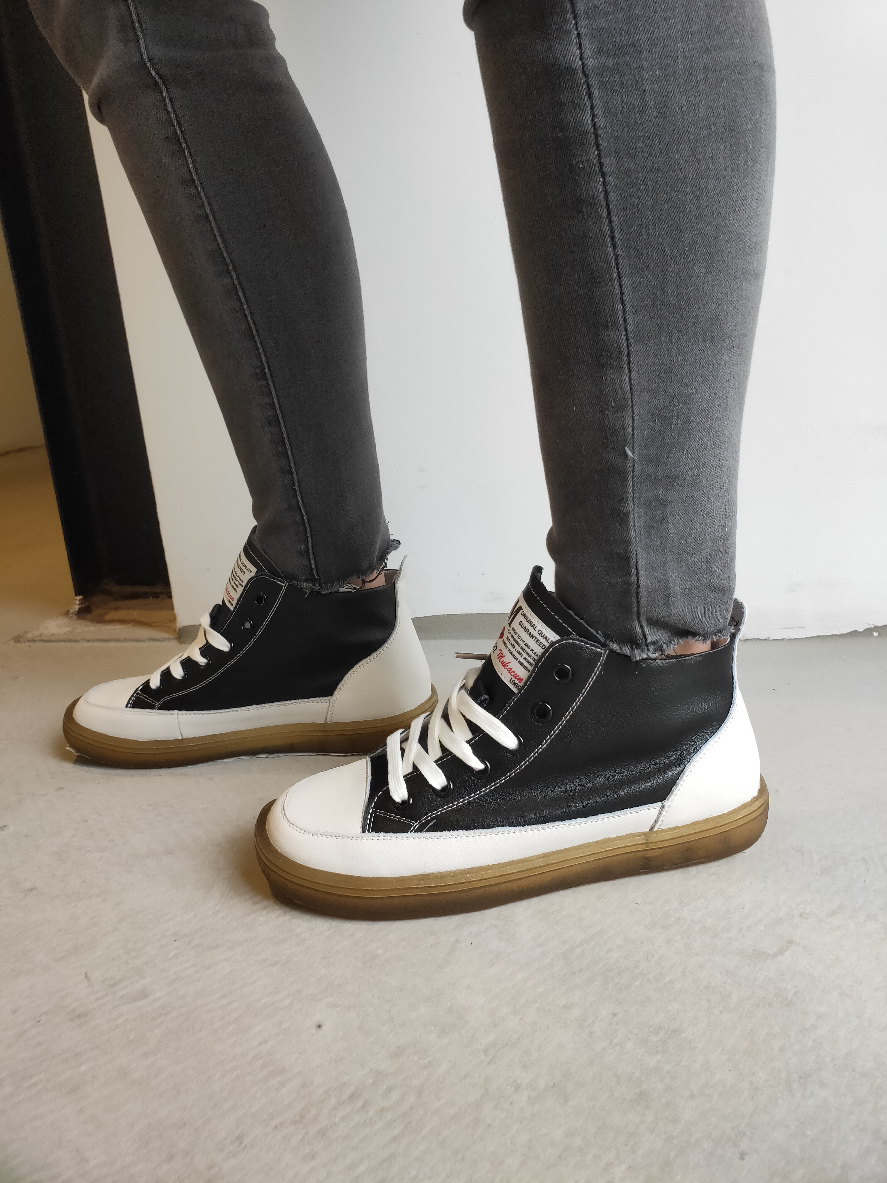 99元的皮鞋高帮鞋,99元两双鞋测评