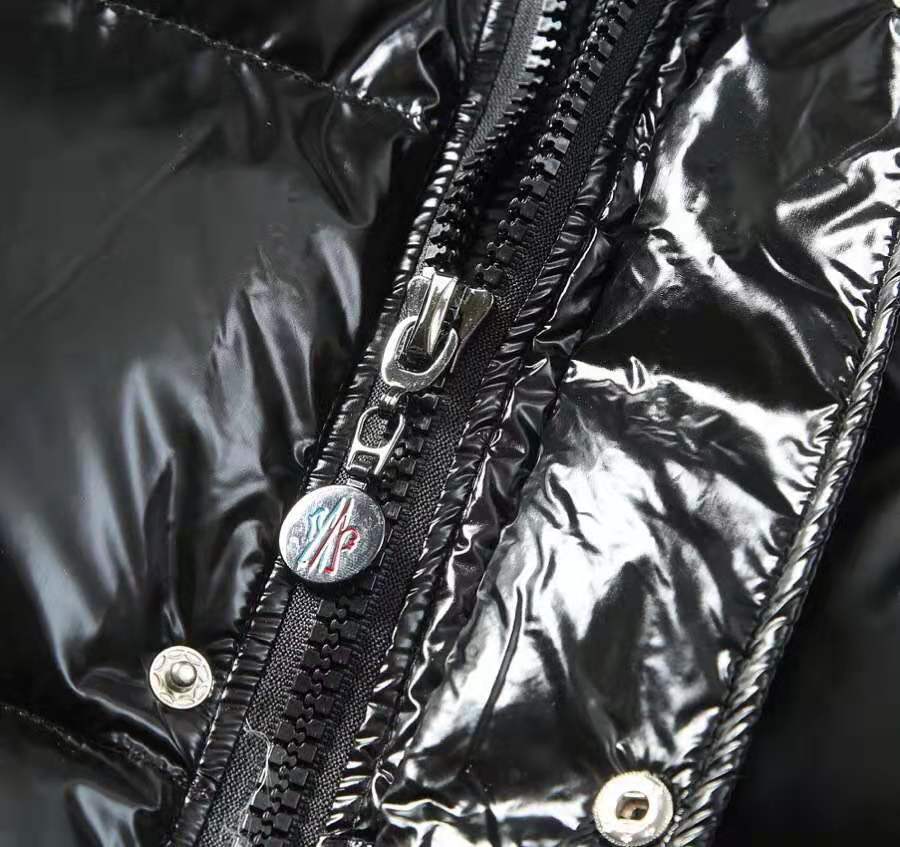 顶级复刻羽绒服,蒙口羽绒服高仿