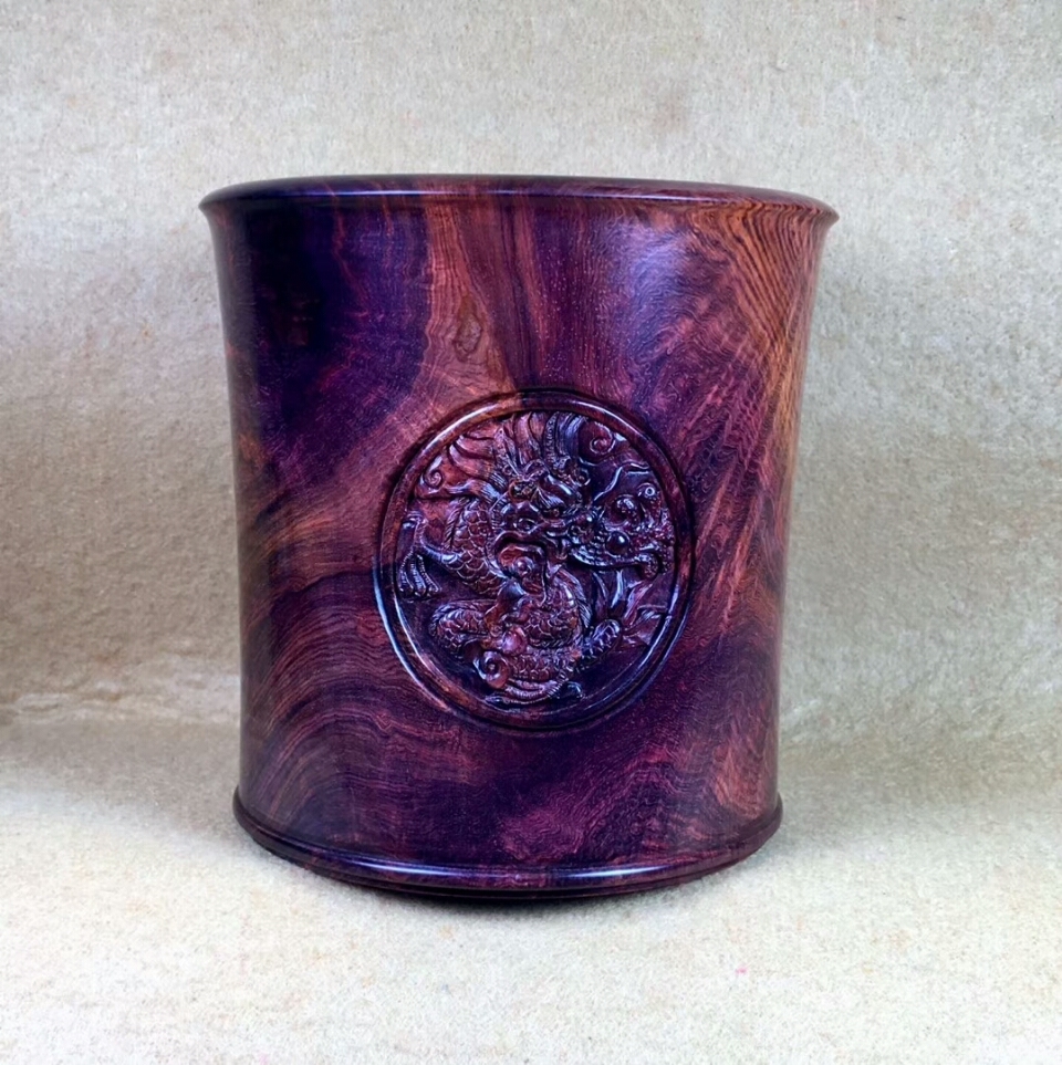 木雕用什么材质的最好,常见的木雕材料一般分为两大类